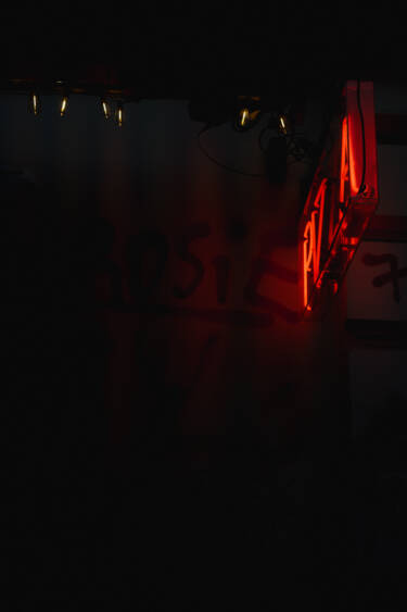 Nikon magazine - Antonia Thomsen  low-light and street nights