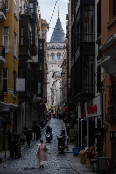 Nikon magazine - Figen Kokol in Istanbul with the DX 16-50mm